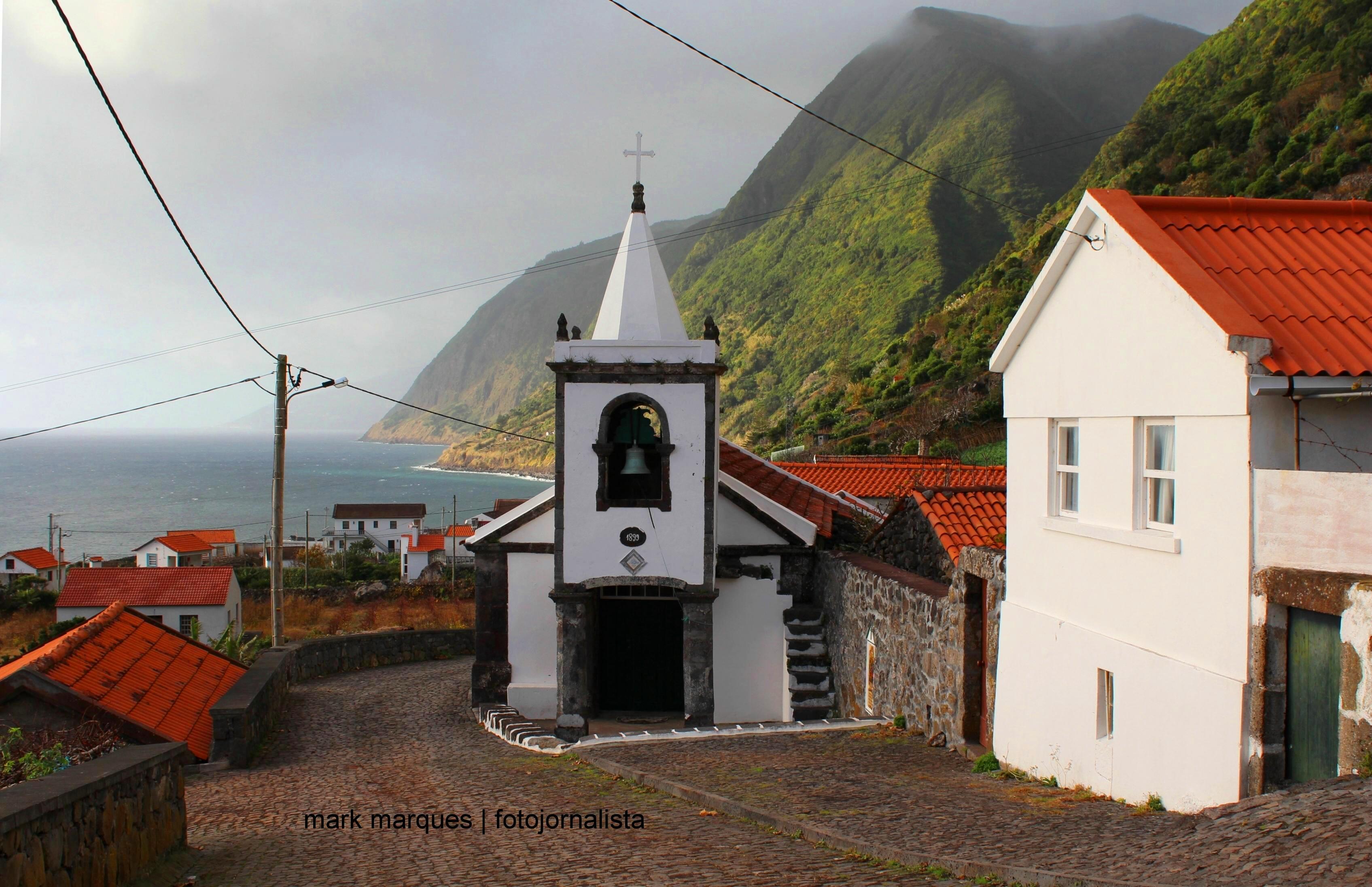 Fajã de São João (Santo Antão) Ilha de São Jorge (Açores)