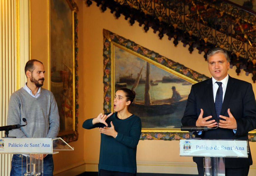 Vasco Cordeiro recebeu Associação de Surdos de São Miguel Vasco Cordeiro recebeu Associação de Surdos de São Miguel