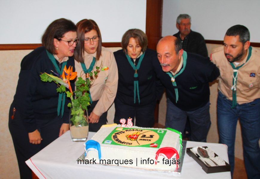 BODAS DE PRATA – AGRUPAMENTO 975 DE ROSAIS – ILHA DE SÃO JORGE. (reportagem fotográfica) BODAS DE PRATA – AGRUPAMENTO 975 DE ROSAIS – ILHA DE SÃO JORGE. (reportagem fotográfica)