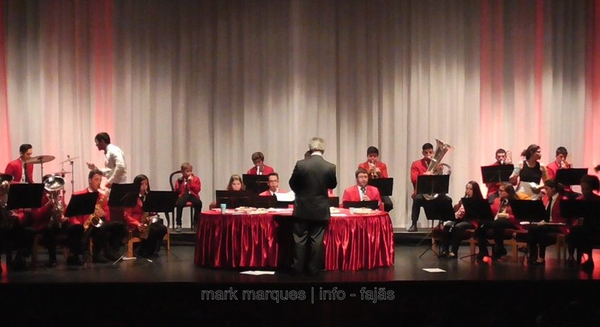 CONCERTO ENCENADO – AUDITÓRIO MUNICIPAL DAS VELAS – ILHA DE SÃO JORGE (c/ vídeo) CONCERTO ENCENADO – AUDITÓRIO MUNICIPAL DAS VELAS – ILHA DE SÃO JORGE (c/ vídeo)