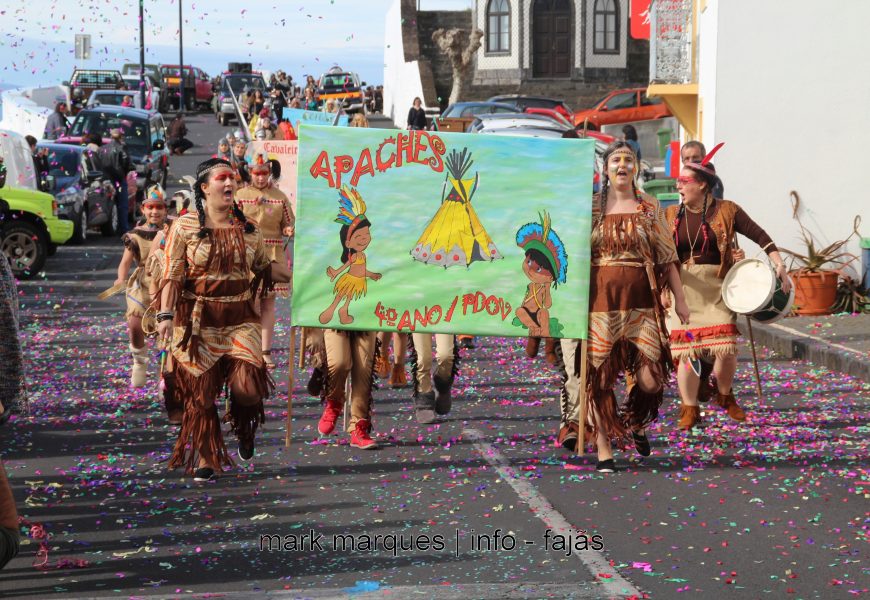 DESFILE DE CARNAVAL 2017 – VILA DA CALHETA – ILHA DE SÃO JORGE. (c/ reportagem fotográfica)