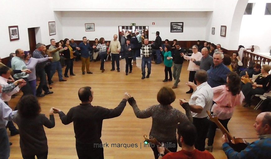 “CHAMARRITA” – SOCIEDADE UNIÃO ROSALENSE PROMOVEU BAILES REGIONAIS – ILHA DE SÃO JORGE (c/ vídeo) “CHAMARRITA” – SOCIEDADE UNIÃO ROSALENSE PROMOVEU BAILES REGIONAIS – ILHA DE SÃO JORGE (c/ vídeo)
