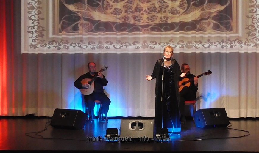RAQUEL VIEIRA – FADISTA FAIALENSE, CANTA NO AUDITÓRIO MUNICIPAL DAS VELAS – ILHA DE SÃO JORGE. (c/ vídeo) RAQUEL VIEIRA – FADISTA FAIALENSE, CANTA NO AUDITÓRIO MUNICIPAL DAS VELAS – ILHA DE SÃO JORGE. (c/ vídeo)