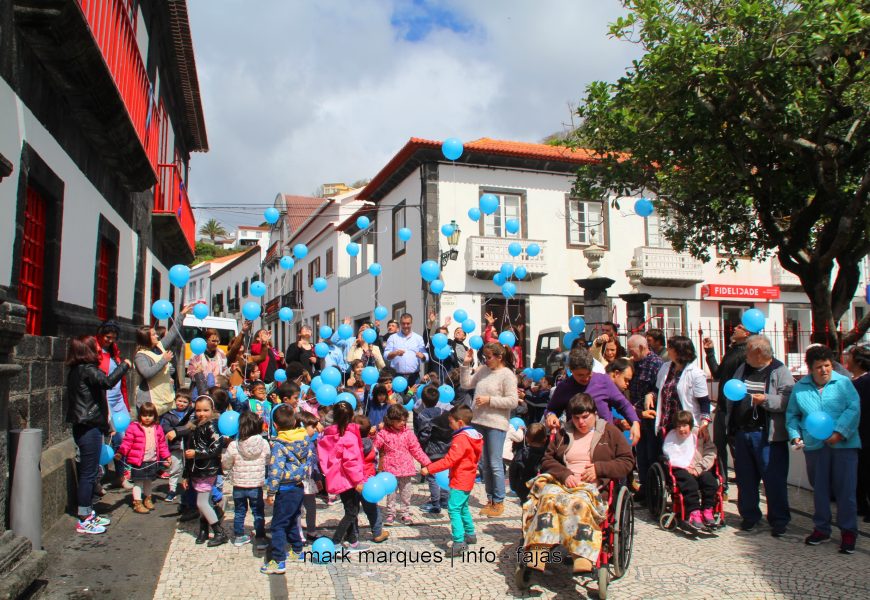 CPCJ ASSINALA MÊS DE PREVENÇÃO DOS MAUS TRATOS NA INFÂNCIA – Velas – Ilha de São Jorge. (c/ reportagem fotográfica)