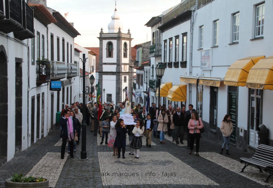 SOCIEDADE NOVA ALIANÇA EM ANIVERSÁRIO – VELAS – ILHA DE SÃO JORGE. (c/ reportagem fotográfica)