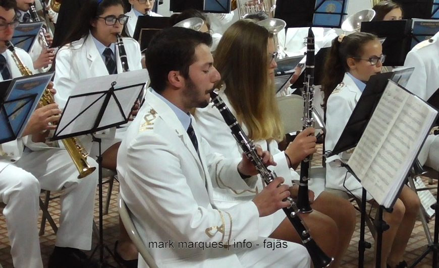 BANDA FILARMÓNICA DE SANTO AMARO – APRESENTAÇÃO REPERTÓRIO 2017 – (5ª de 7 peças) – Ilha de São Jorge (c/ vídeo)