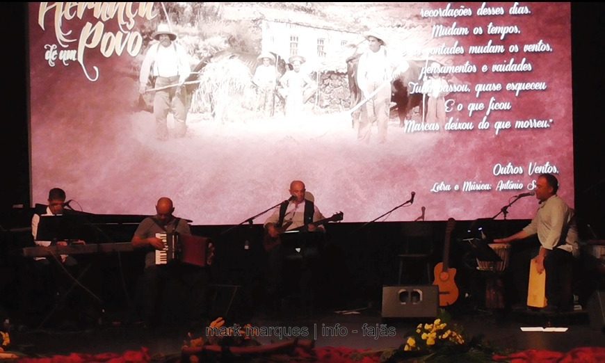 “PATACOS” ATUAM NO ENCERRAMENTO DAS FESTAS DE SÃO JORGE – AUDITÓRIO MUNICIPAL DAS VELAS. (c/ vídeo)