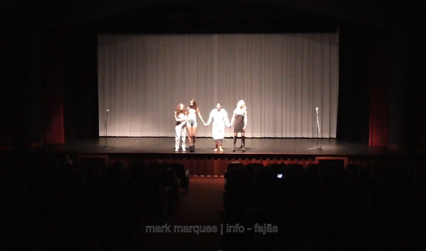 “O recital das mulheres traídas”, CURTAS DE COMÉDIA no Auditório Municipal das Velas – Ilha de São Jorge (c/ vídeo)