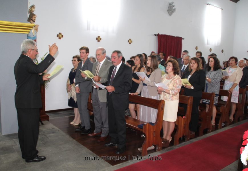 GRUPO CORAL ENTOA HINO DE SANTO ANTÓNIO – SANTO ANTÓNIO – Ilha de São Jorge (c/ vídeo)