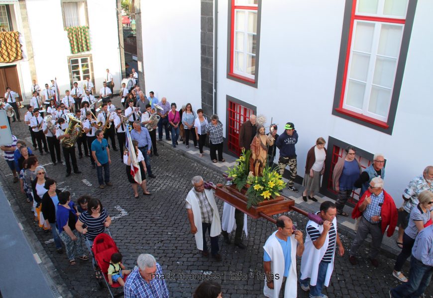 VILA DAS VELAS – PROCISSÃO DE SÃO JOÃO – Ilha de São Jorge (c/ vídeo)