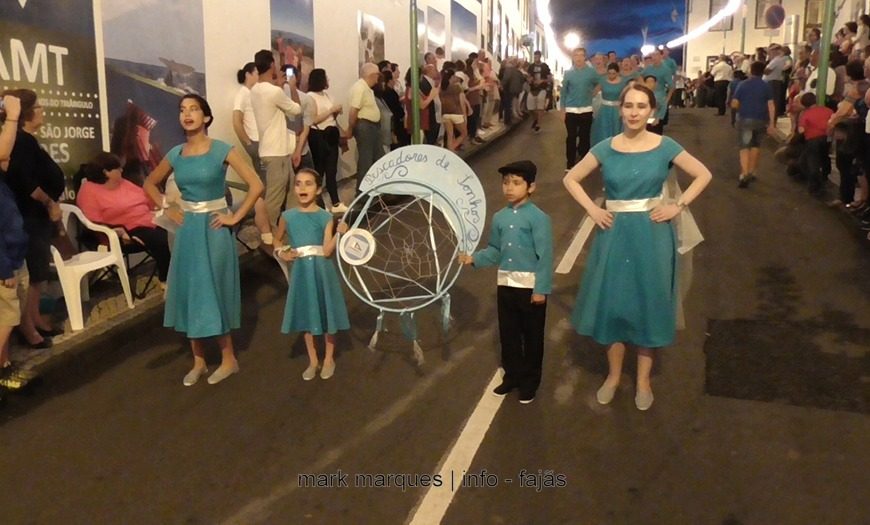 MARCHA DA ESCOLA BÁSICA E SECUNDÁRIA DE VELAS – FESTIVAL DE JULHO 2017 – CALHETA – Ilha de São Jorge (c/ vídeo) MARCHA DA ESCOLA BÁSICA E SECUNDÁRIA DE VELAS – FESTIVAL DE JULHO 2017 – CALHETA – Ilha de São Jorge (c/ vídeo)