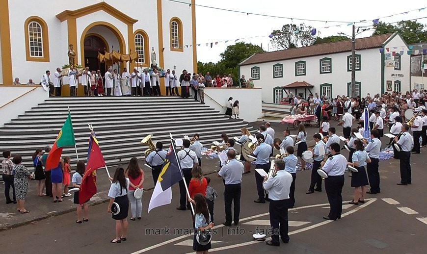 BANDA FILARMÓNICA SAÚDA Nª Srª DE LOURDES – SANTO ANTÃO – Ilha de São Jorge (c/ vídeo)