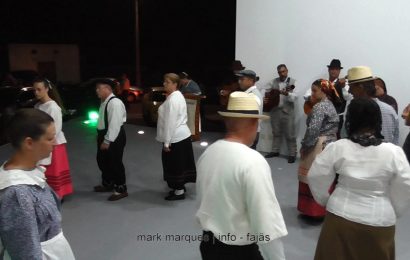 “GRUPO DE FOLCLORE DE ROSAIS” ATUA NAS FESTAS DA FAJÃ DO OUVIDOR – Ilha de São Jorge (c/ vídeo)