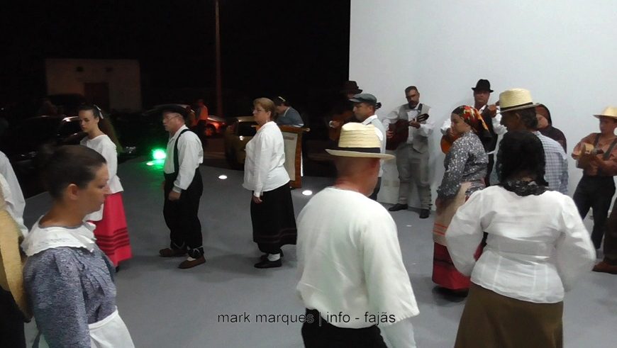 “GRUPO DE FOLCLORE DE ROSAIS” ATUA NAS FESTAS DA FAJÃ DO OUVIDOR – Ilha de São Jorge (c/ vídeo)