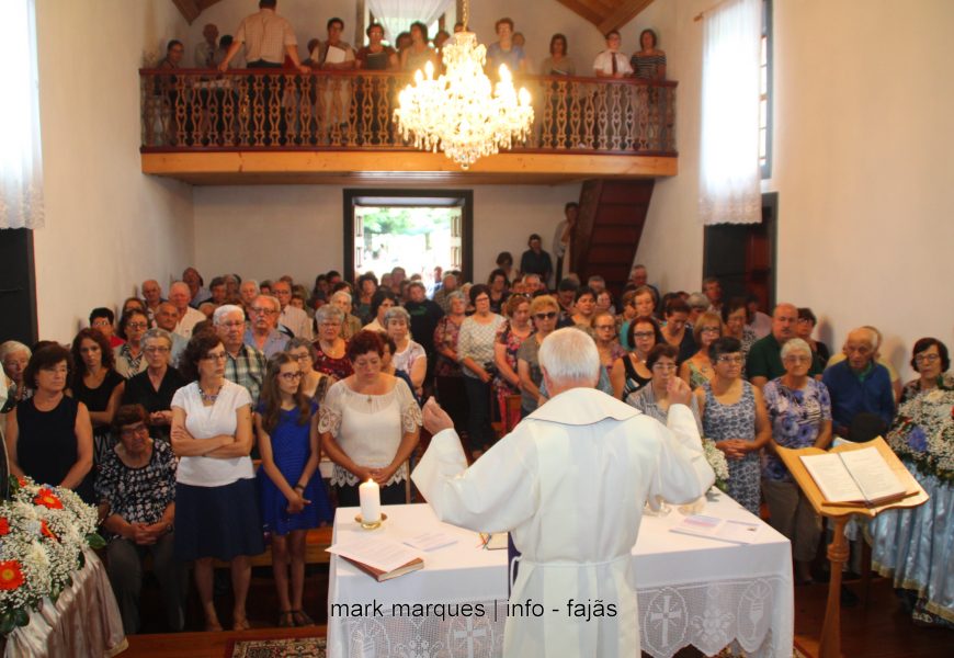 MISSA EM HONRA DE Nª SRª DE LURDES NA FAJÃ DOS CUBRES –- Ilha de São Jorge (c/ vídeo)