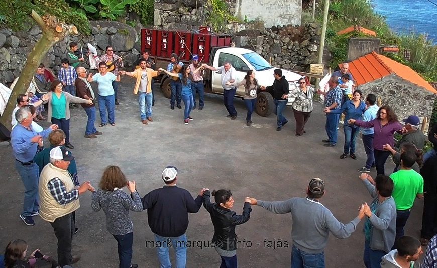 “CHAMARRITA” – FAJÃ DA SARAMAGUEIRA – Ilha de São Jorge (c/ vídeo) “CHAMARRITA” – FAJÃ DA SARAMAGUEIRA – Ilha de São Jorge (c/ vídeo)