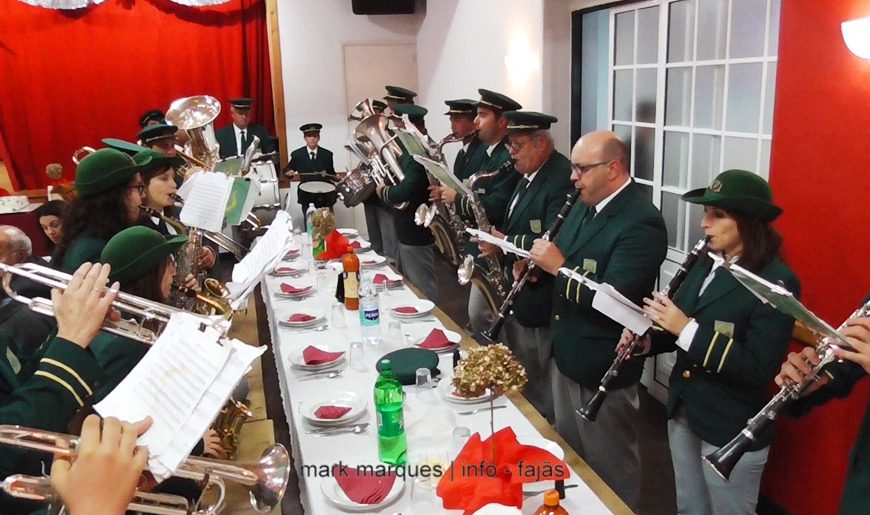 BANDA FILARMÓNICA RECREIO DE SÃO LÁZARO “BRINDA” OS SEUS SÓCIOS E CONVIDADOS – Norte Pequeno – Ilha de São Jorge (c/ vídeo)