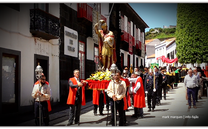 PROCISSÃO EM HONRA DE SÃO JORGE – Vila das Velas – Ilha de São Jorge (c/ vídeo)
