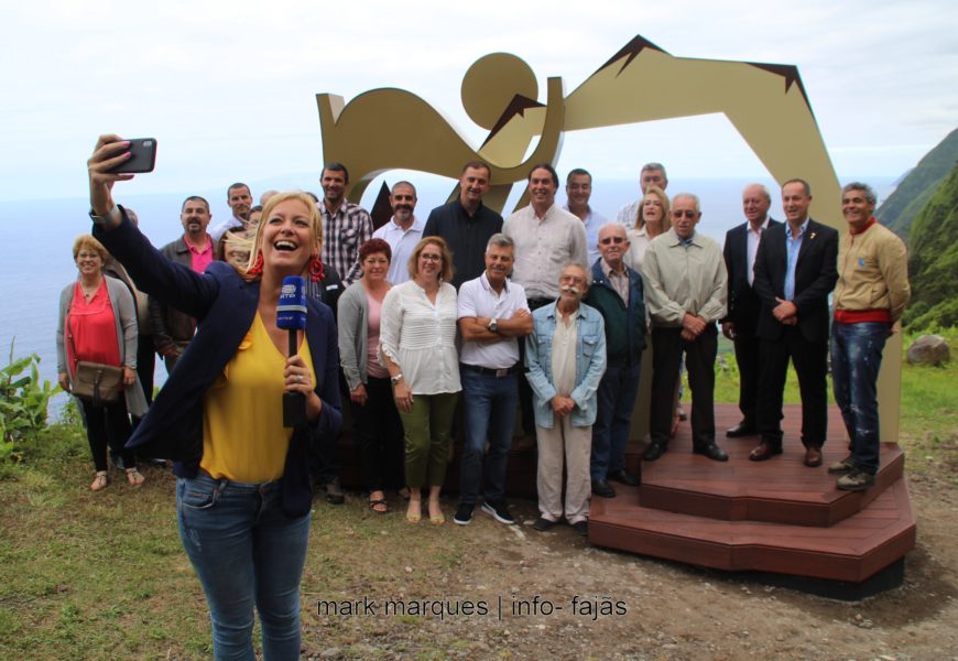 FAJÃ DOS CUBRES COM “PHOTOPOINT” (Inauguração) – Ilha de São Jorge (c/ reportagem fotográfica)