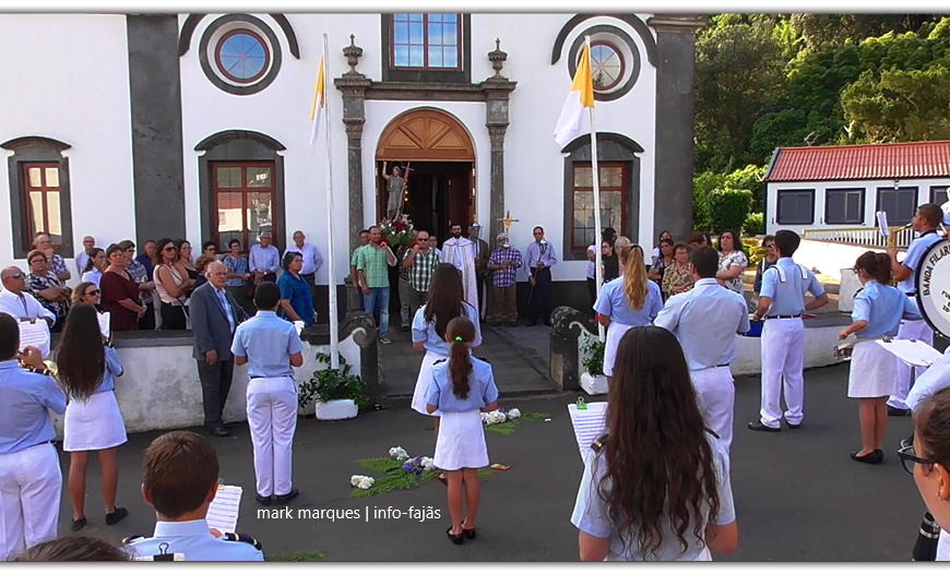 BANDA FILARMÓNICA DE SANTO AMARO SAÚDA SÃO JOÃO BAPTISTA – Santo Amaro – Ilha de São Jorge (c/ vídeo)