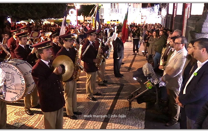 “UNIÃO POPULAR” DESFILA NO DIA DAS MONTRAS – Vila das Velas – Ilha de São Jorge (c/ vídeo)