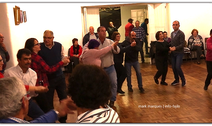 “CHAMARRITA” – Sociedade União Urzelinense – Urzelina – Ilha de São Jorge (c/ vídeo) “CHAMARRITA” – Sociedade União Urzelinense – Urzelina – Ilha de São Jorge (c/ vídeo)