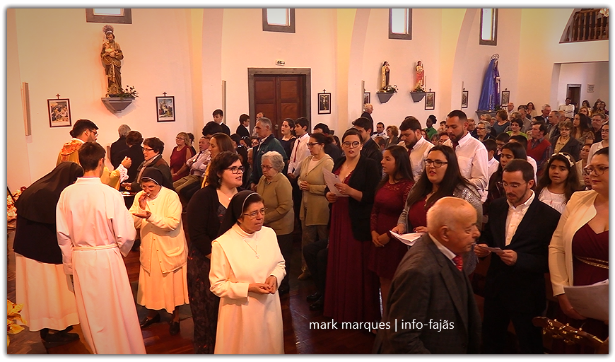 MISSA DO 2º JANTAR EM LOUVOR DO DIVINO ESPÍRITO SANTO – Freguesia de Santo Antão – Ilha de São Jorge (c/ vídeo)