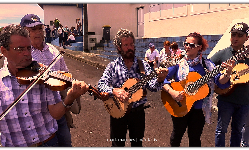 “CANTIGAS SOLTAS” NA FESTA DO GADO – Norte Pequeno – Ilha de São Jorge (c/ vídeo)