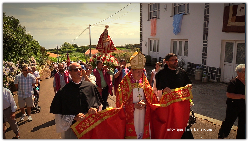 “TEMPOS DE ESPERA” – PROCISSÃO EM HONRA DO SENHOR BOM JESUS – Cruzal / Santo Antão – Ilha de São Jorge (c/ vídeo) “TEMPOS DE ESPERA” – PROCISSÃO EM HONRA DO SENHOR BOM JESUS – Cruzal / Santo Antão – Ilha de São Jorge (c/ vídeo)