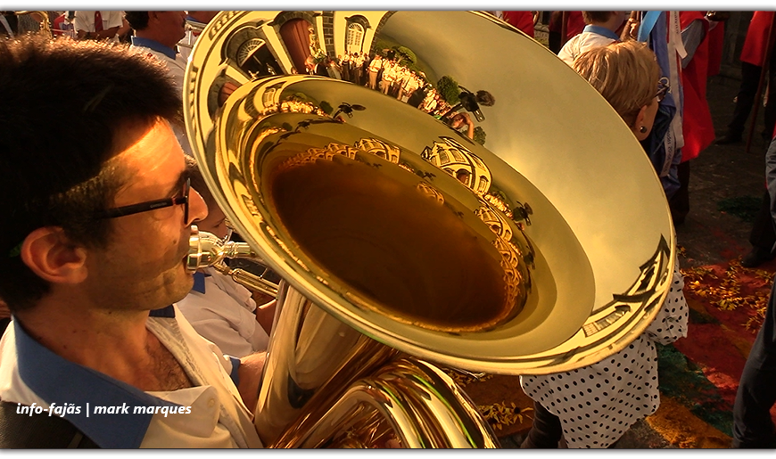 FESTA DE SÃO MATEUS TERMINA COM CONVÍVIO E BEBERETE – Urzelina – Ilha de São Jorge (c/ vídeo)