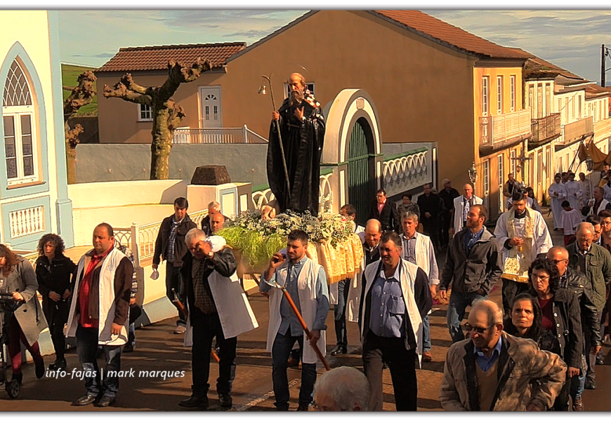 “PROCISSÃO EM HONRA DE SANTO ANTÃO” – Santo Antão – Ilha de São Jorge (c/ vídeo)