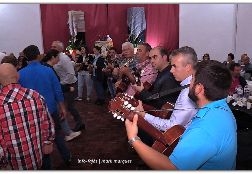 CHAMARRITA – FESTA DA MATANÇA DE PORCO – Beira – Ilha de São Jorge (c/ vídeo)