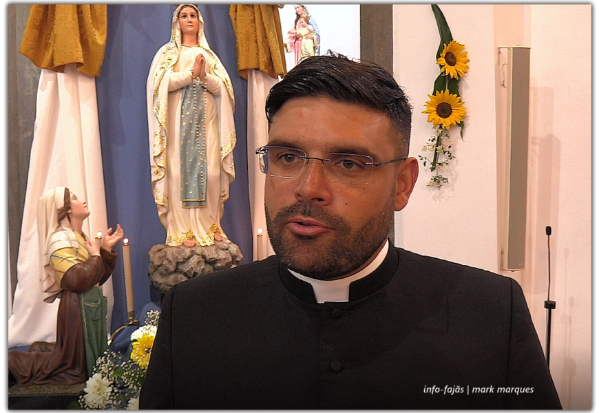 Pe. Dinis Silveira deixa mensagem aos emigrantes em dia de festa – Santo Antão – Ilha de São Jorge (c/ vídeo)