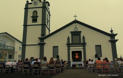 FESTA DE Nª SRª DO ROSÁRIO (Missa Campal) – Rosais – Ilha de São Jorge (c/ vídeo)