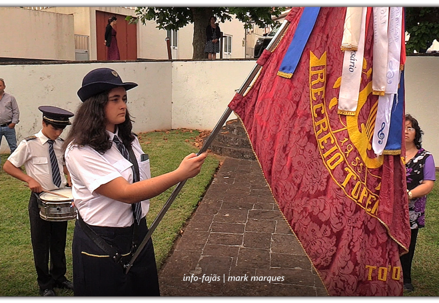 RECREIO TOPENSE saúda Nª Srª do Rosário – Vila do Topo – Ilha de São Jorge (c/ vídeo) RECREIO TOPENSE saúda Nª Srª do Rosário – Vila do Topo – Ilha de São Jorge (c/ vídeo)