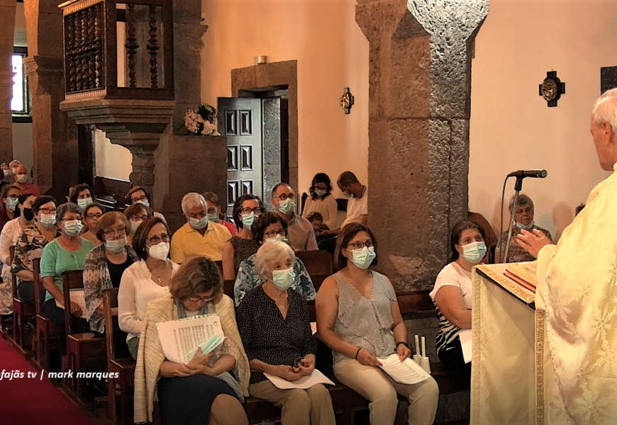 “FESTA DO CRUZEIRO” – Missa – Vila da Calheta – Ilha de São Jorge (c/ vídeo)