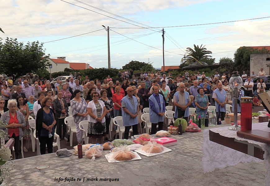 “MISSA CAMPAL” – Festa de Nª Srª das Dores – Fajã do Ouvidor – Ilha de São Jorge (c/ vídeo)