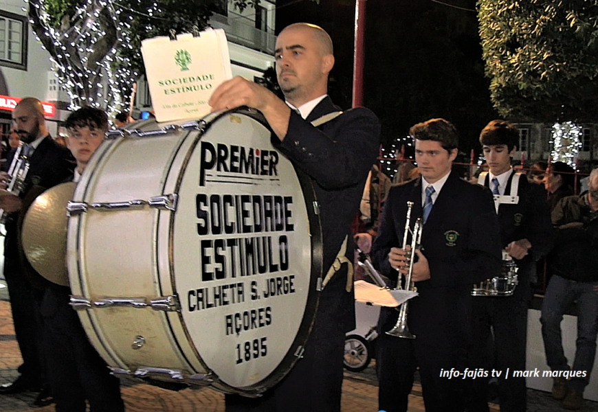 “ESTÍMULO” desfila no DIA DAS MONTRAS – Vila de Velas – Ilha de São Jorge (c/ vídeo) “ESTÍMULO” desfila no DIA DAS MONTRAS – Vila de Velas – Ilha de São Jorge (c/ vídeo)