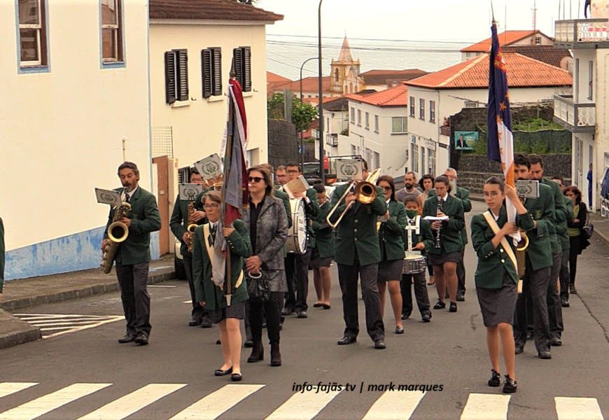 NOVA ALIANÇA – Procissões (mudança e passos) Vila das Velas – Ilha de São Jorge (c/ vídeo)