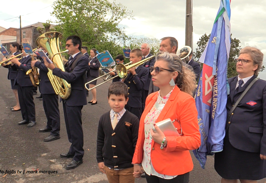 “Banda Filarmónica União Urzelinense / Entrevistas” – Urzelina – Ilha de São Jorge (c/ vídeo) “Banda Filarmónica União Urzelinense / Entrevistas” – Urzelina – Ilha de São Jorge (c/ vídeo)