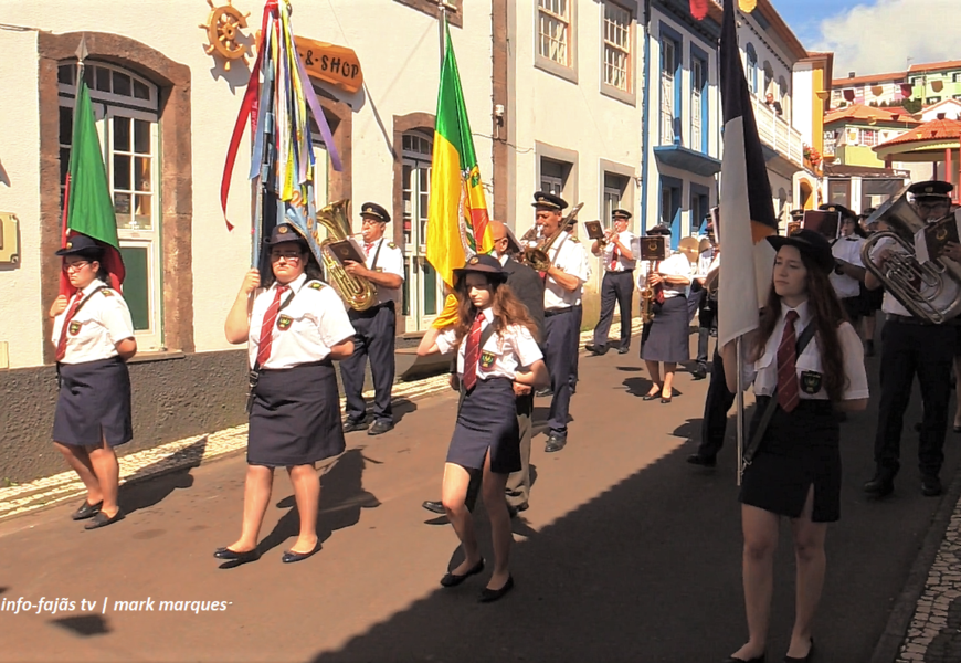 Tocar nas Festas do Divino Espírito Santo “dá vida” às Bandas Filarmónicas – Ilha de São Jorge (c/ vídeo)