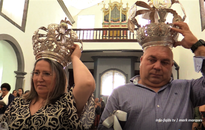 “Eucaristia e Imposição das Coroas do Divino Espírito Santo” – Urzelina – Ilha de São Jorge (c/ vídeo)