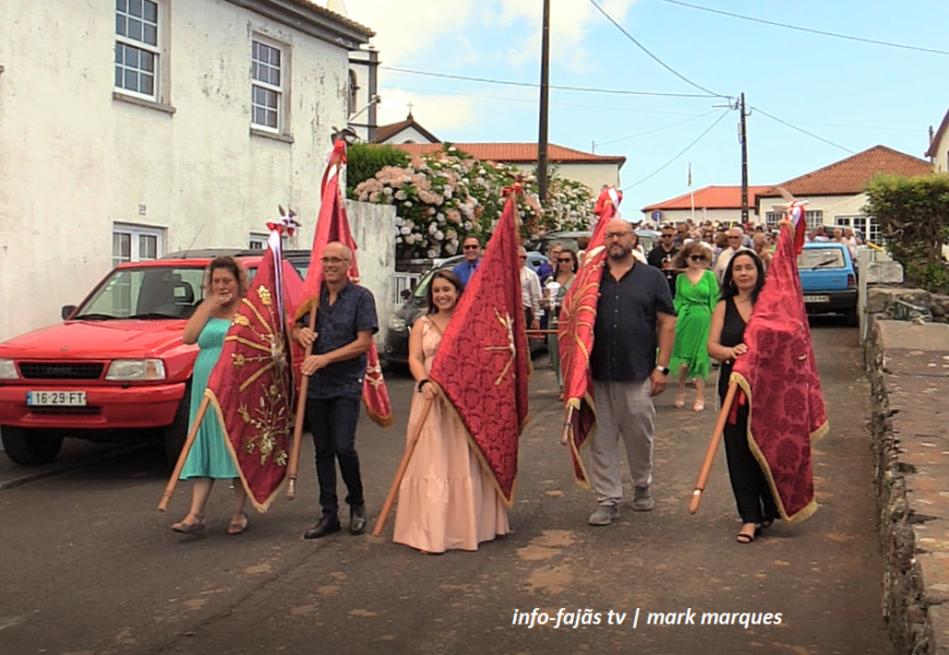 Lino Amarante (emigrante) quer transmitir a nossa cultura aos netos – Beira – Ilha de São Jorge (c/ vídeo) Lino Amarante (emigrante) quer transmitir a nossa cultura aos netos – Beira – Ilha de São Jorge (c/ vídeo)