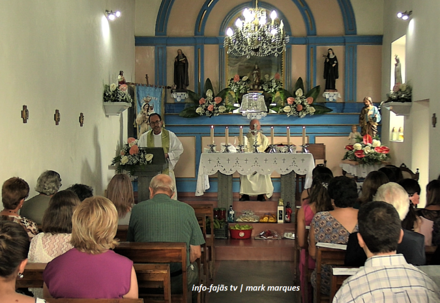 “Festa da Senhora da Encarnação” (Missa) – Ribeira do Nabo – Ilha de São Jorge (c/ vídeo)