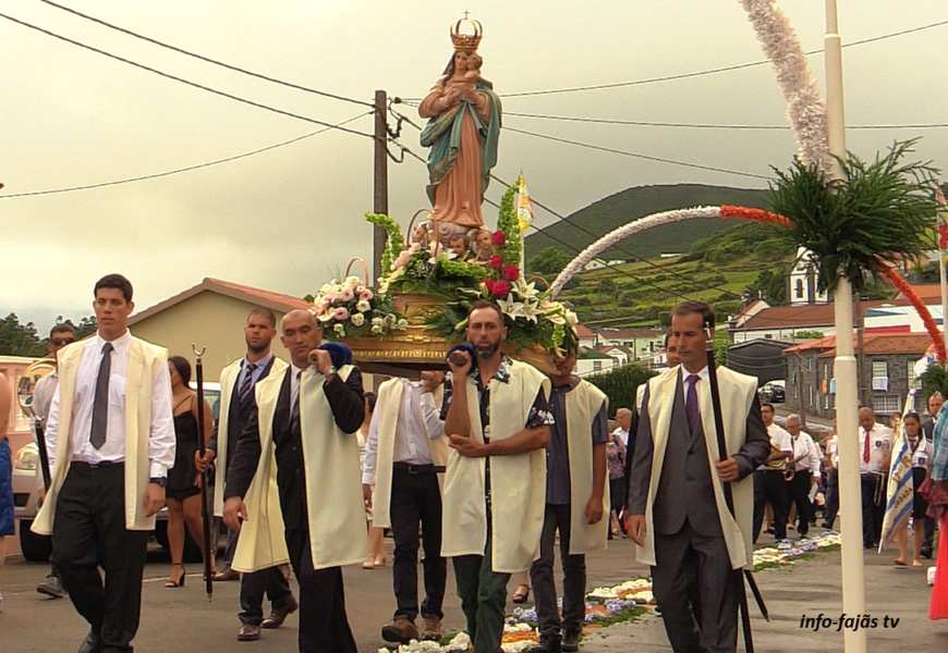 Festa de Nª Srª do Rosário – “Procissão” – Rosais – Ilha de São Jorge (c/ vídeo)