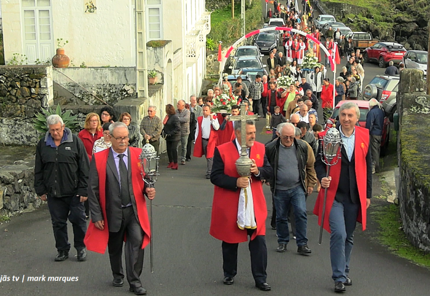 FESTA DE SANTA BÁRBARA “Procissão” – Manadas – Ilha de São Jorge (c/ vídeo)