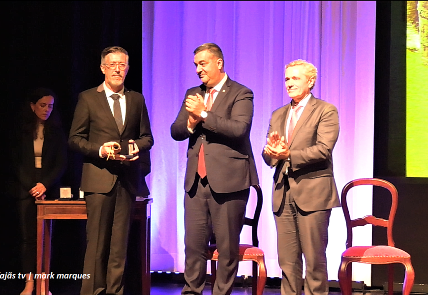 Entrega de Medalhas de Prata do Município de Velas – Festas de São Jorge – Ilha de São Jorge (c/ vídeo)