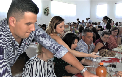 “Almoço” – Festa da Santíssima Trindade – Santo António / Norte Grande – Ilha de São Jorge (c/ vídeo)