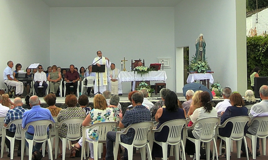 “MISSA CAMPAL” Festa de Nª Srª das Dores – Fajã do Ouvidor – Ilha de São Jorge (c/ vídeo)