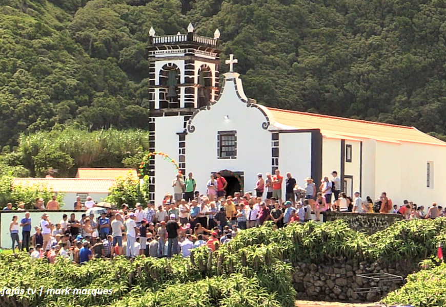 “TESTEMUNHOS DE FÉ E DEVOÇÃO” – Festa na Fajã da Caldeira do Senhor Santo Cristo – Ilha de São Jorge (c/ vídeo)